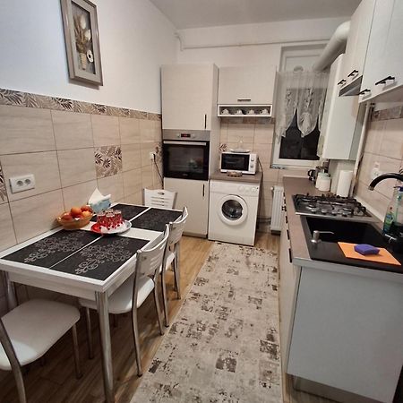 Apartament Ultra Central Marly Gura Humorului Kültér fotó
