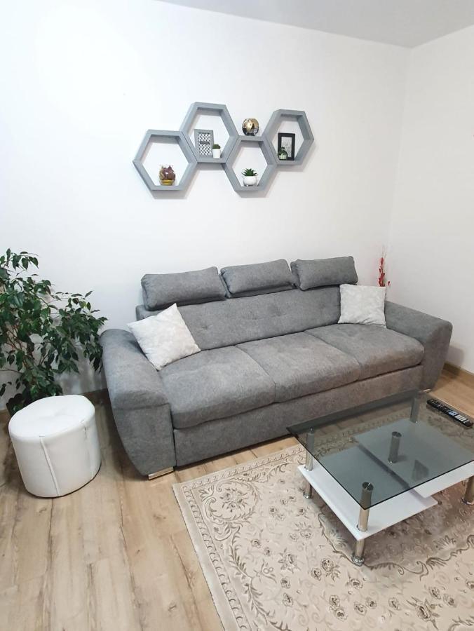 Apartament Ultra Central Marly Gura Humorului Kültér fotó