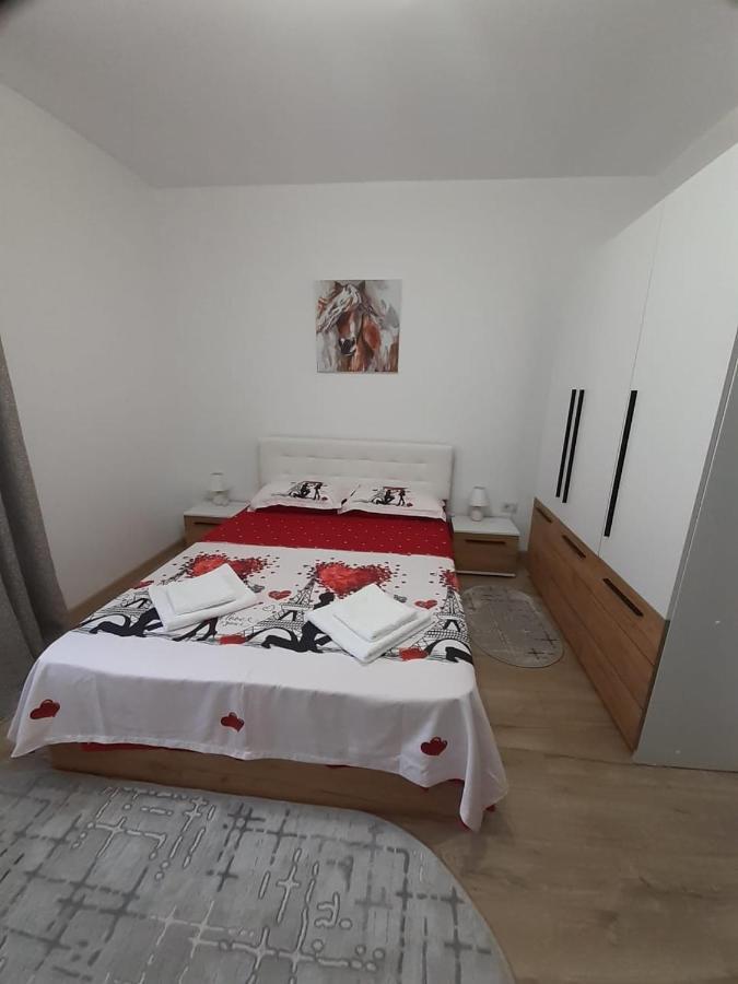 Apartament Ultra Central Marly Gura Humorului Kültér fotó