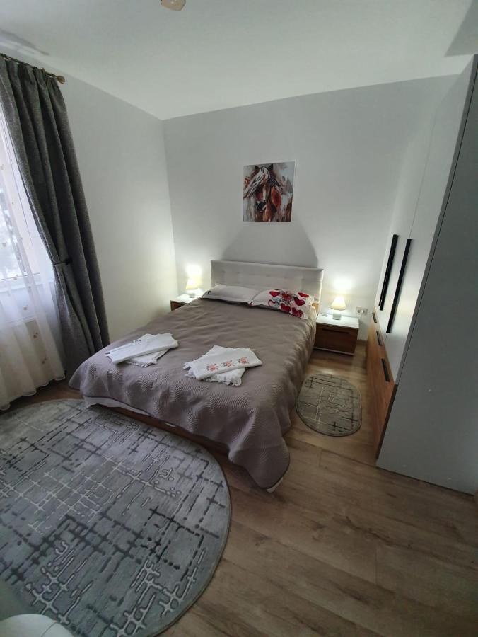 Apartament Ultra Central Marly Gura Humorului Kültér fotó