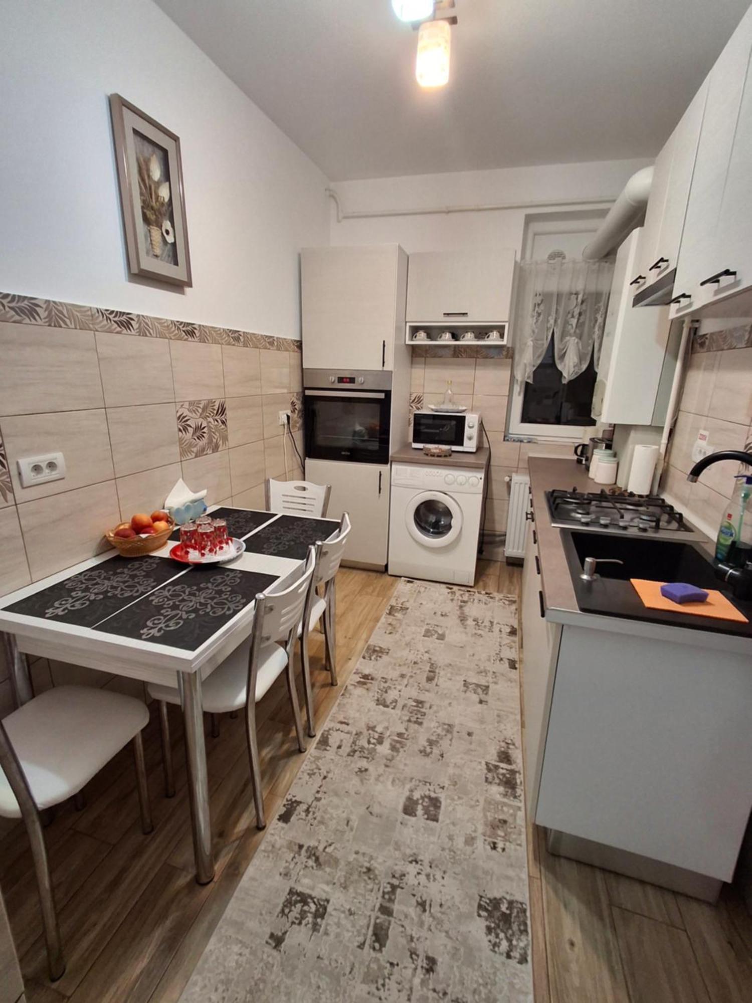 Apartament Ultra Central Marly Gura Humorului Kültér fotó